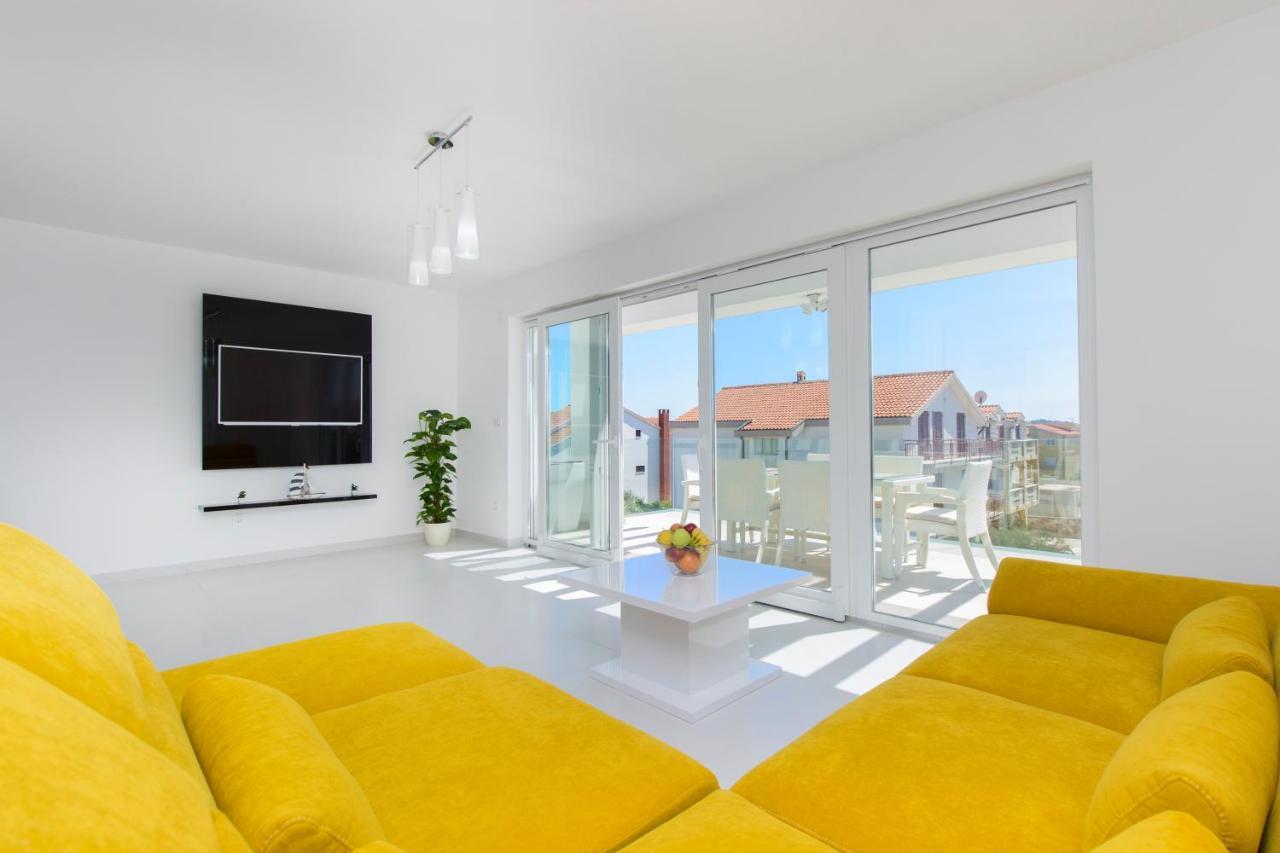 Apartment Royal II Vodice Esterno foto