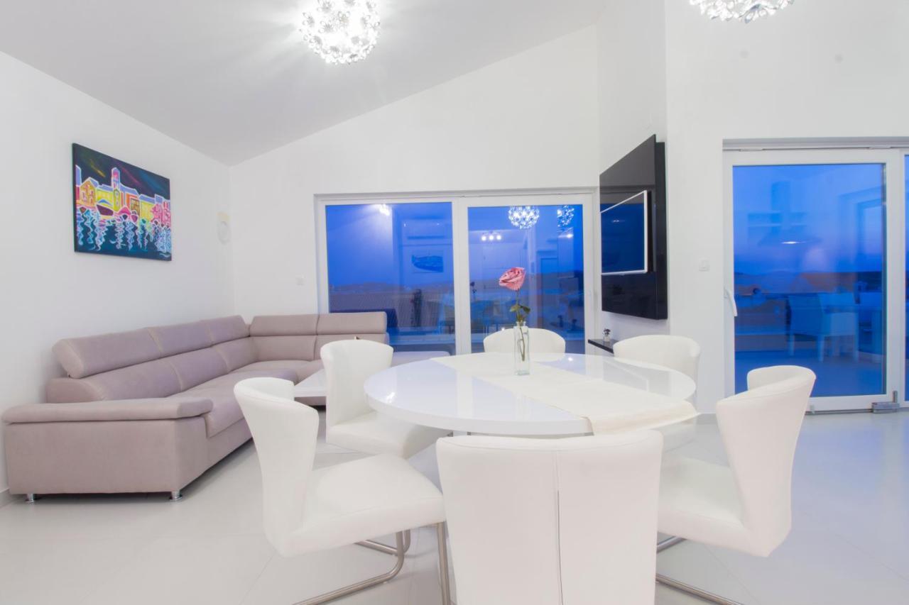 Apartment Royal II Vodice Esterno foto