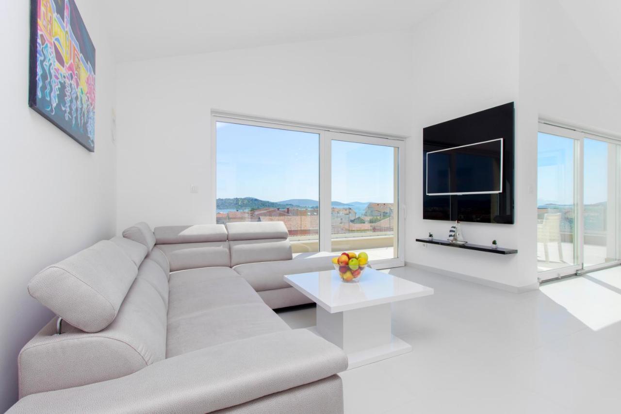 Apartment Royal II Vodice Esterno foto
