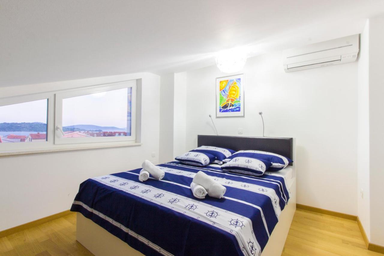 Apartment Royal II Vodice Esterno foto
