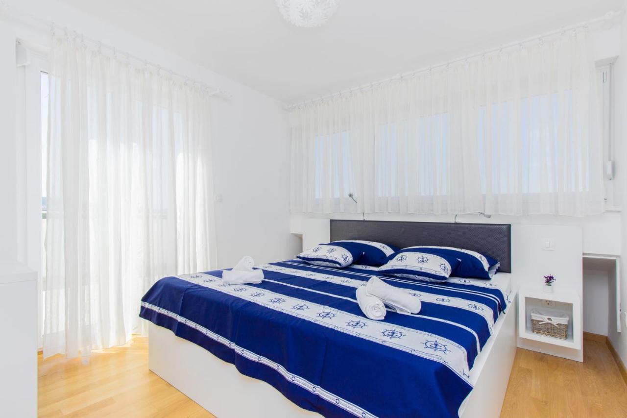 Apartment Royal II Vodice Esterno foto