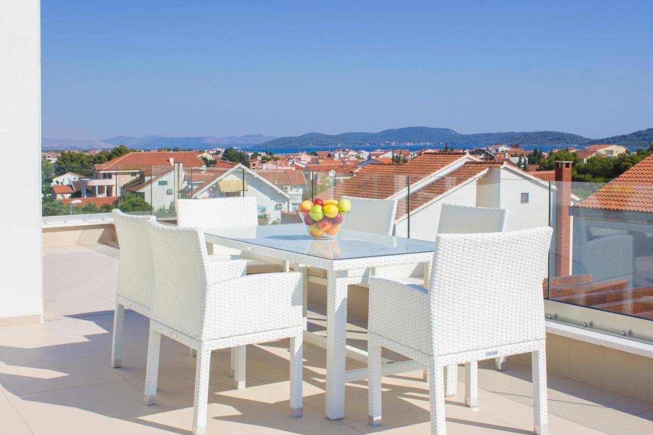 Apartment Royal II Vodice Esterno foto
