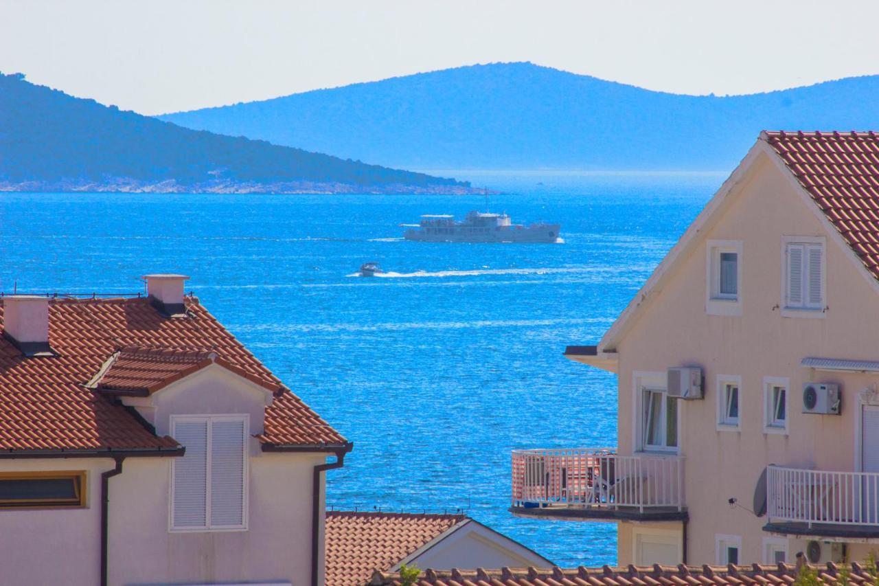 Apartment Royal II Vodice Esterno foto