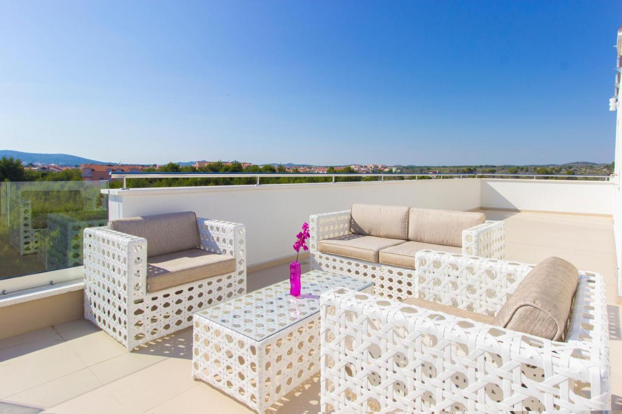 Apartment Royal II Vodice Esterno foto