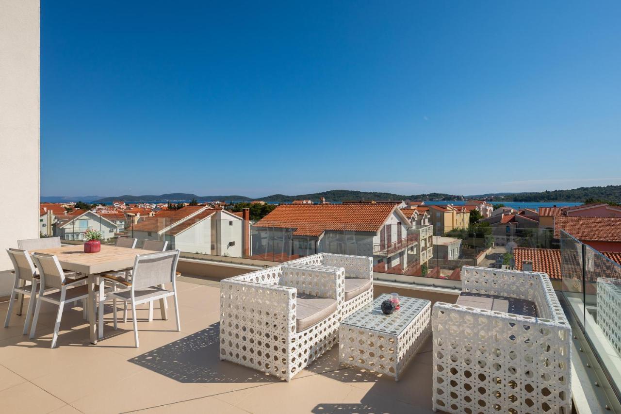 Apartment Royal II Vodice Esterno foto